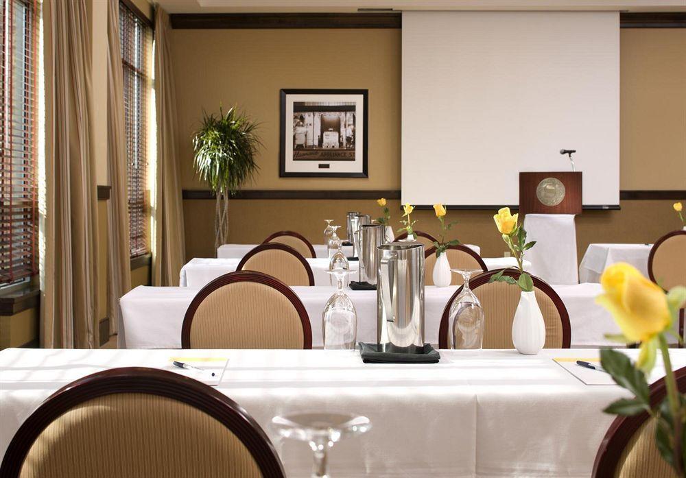 Sheraton Hotel Minneapolis Midtown Екстер'єр фото