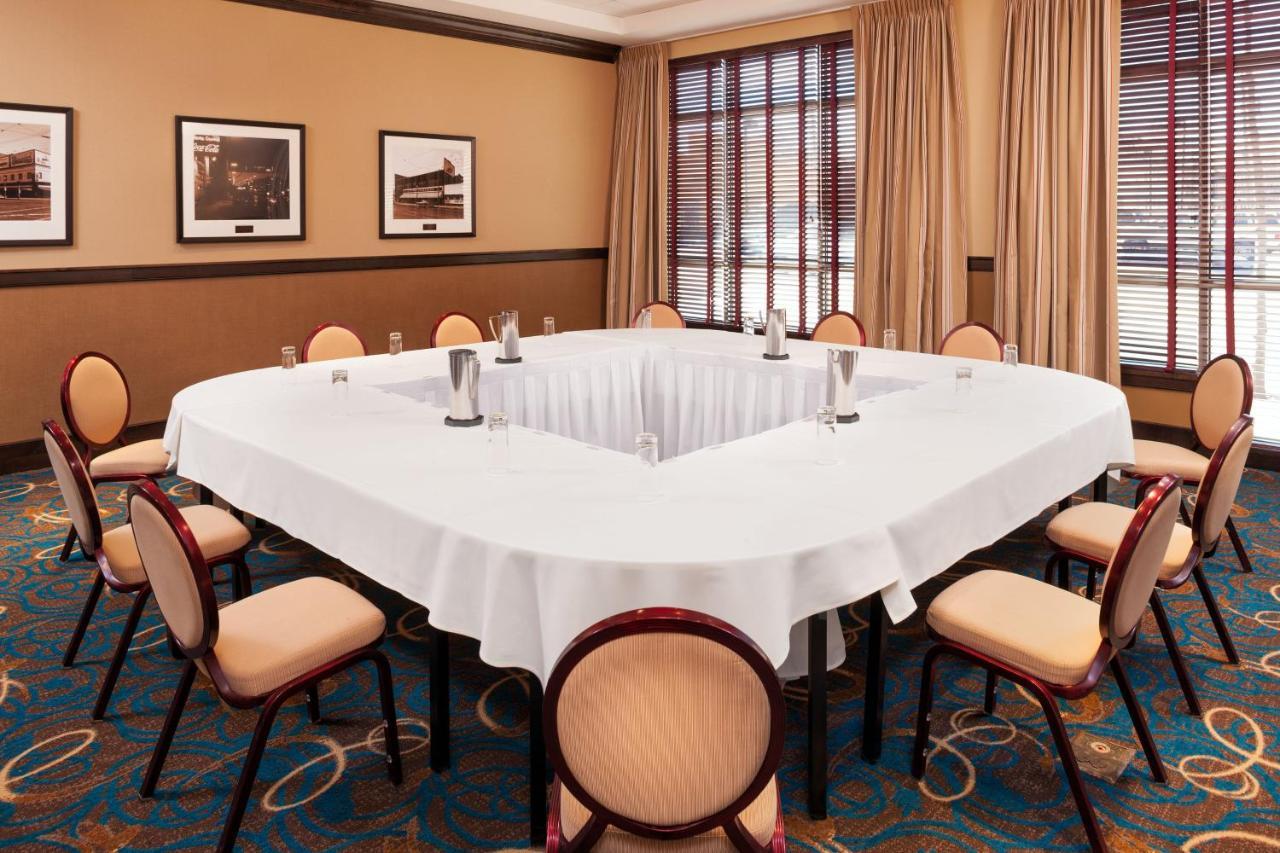 Sheraton Hotel Minneapolis Midtown Екстер'єр фото